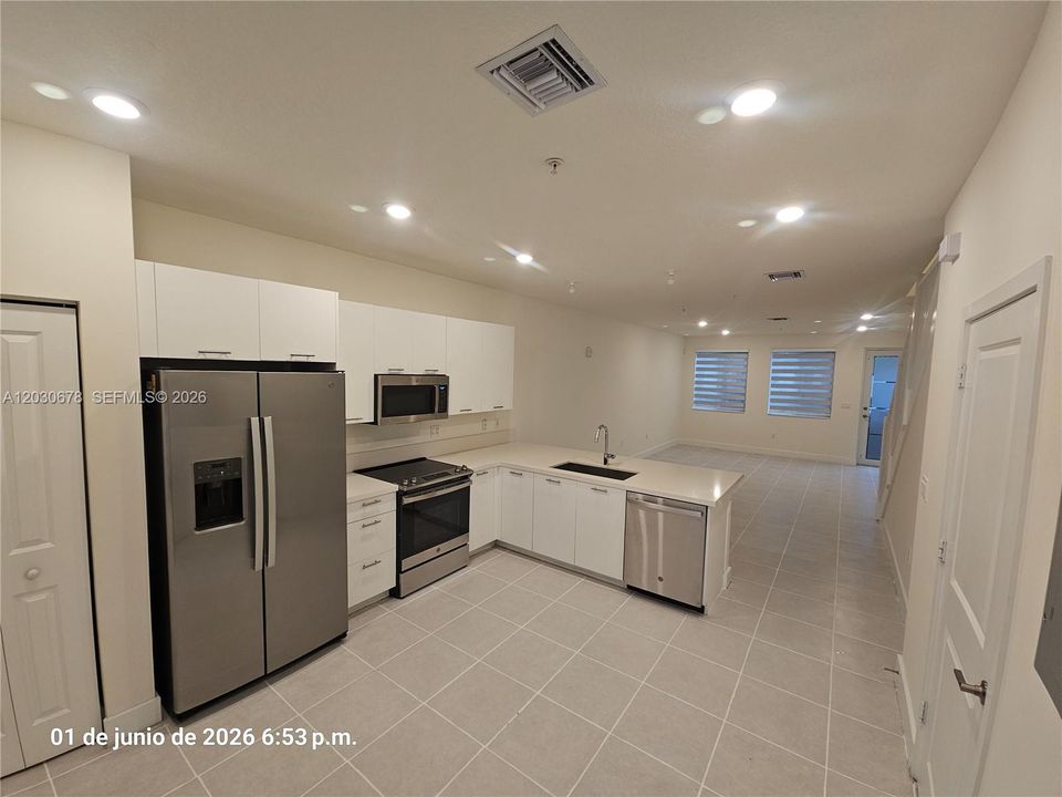 For Sale: $497,000 (3 beds, 2 baths, 1322 Square Feet)