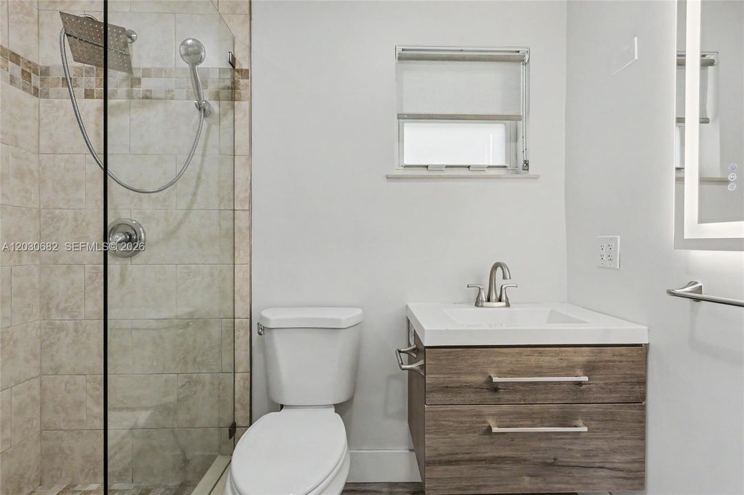 For Rent: $3,600 (3 beds, 2 baths, 1330 Square Feet)