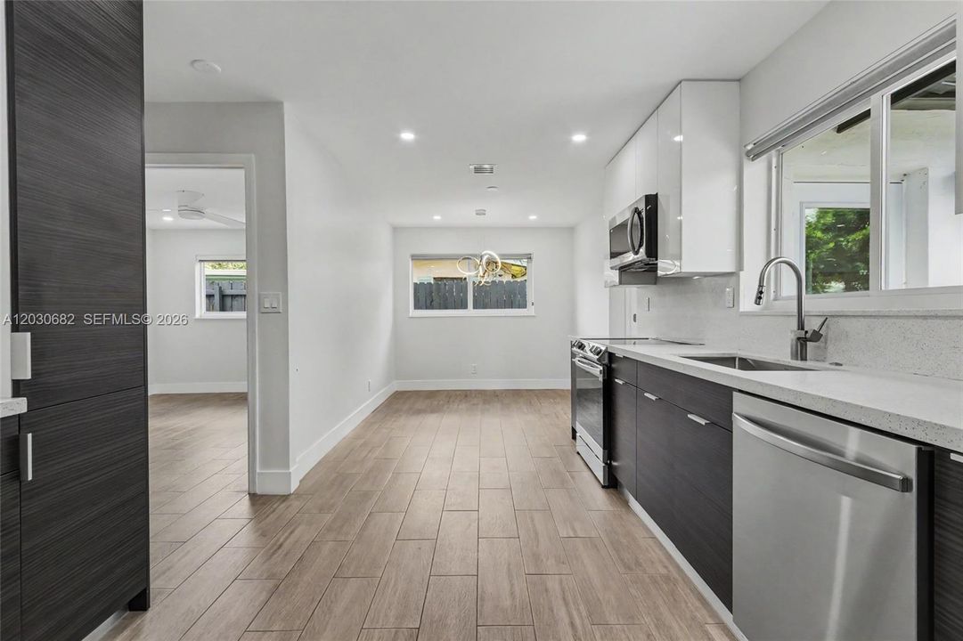 For Rent: $3,600 (3 beds, 2 baths, 1330 Square Feet)