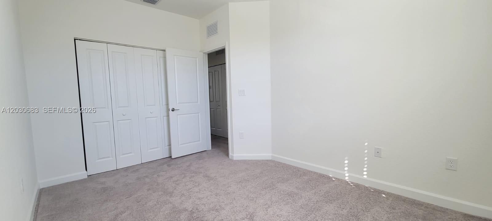 For Rent: $2,800 (3 beds, 2 baths, 1827 Square Feet)