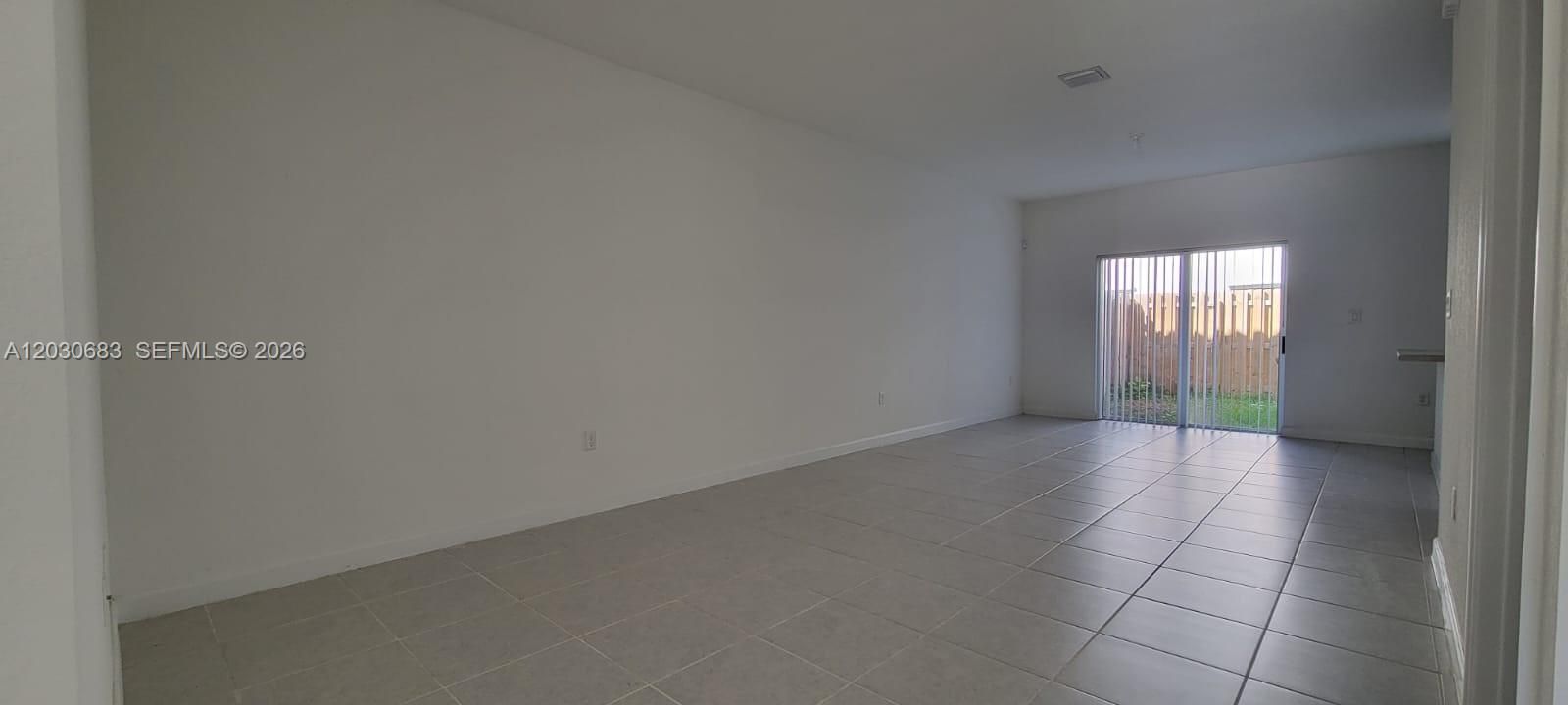 For Rent: $2,800 (3 beds, 2 baths, 1827 Square Feet)