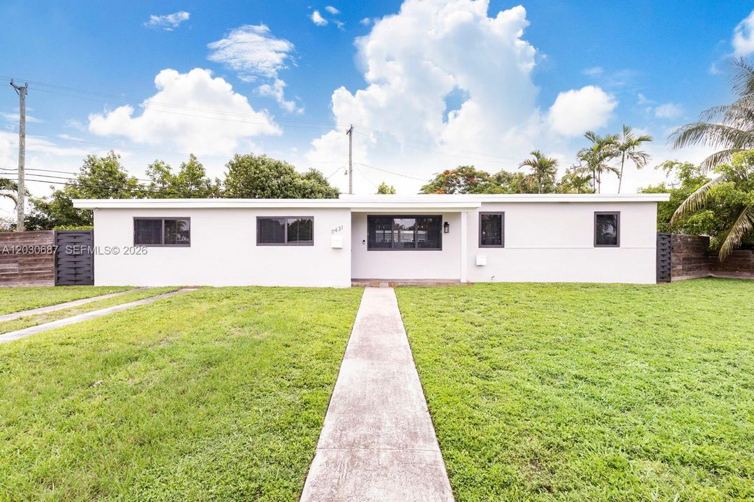 For Sale: $750,000 (4 beds, 2 baths, 1558 Square Feet)