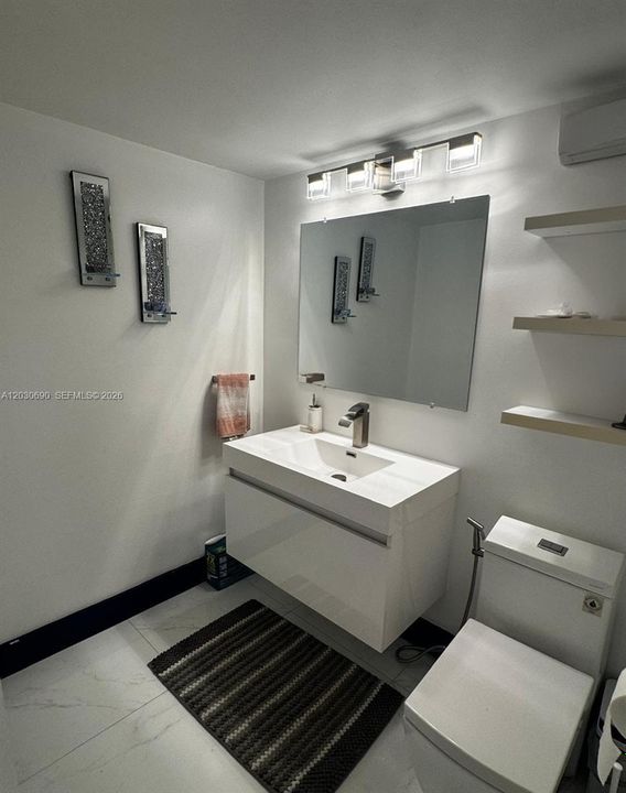 В аренду: $2,300 (2 спален, 1 ванн, 957 Квадратных фут)