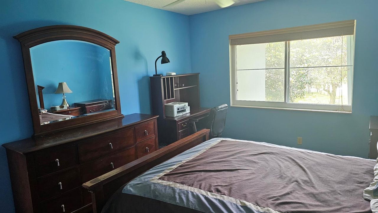 1000037803