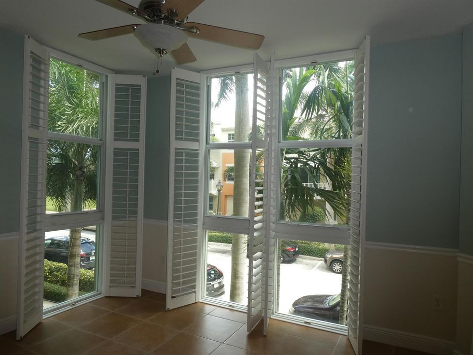 Floor to Ceiling Windows in Living Area
