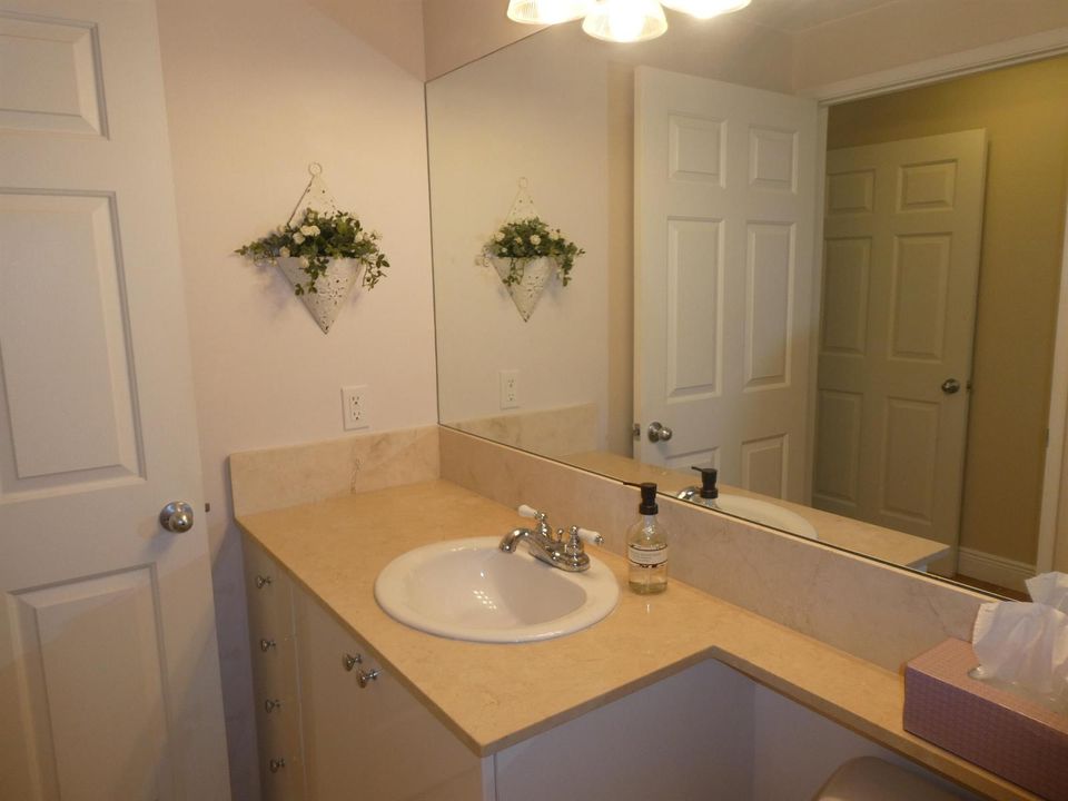 Bathroom 2+