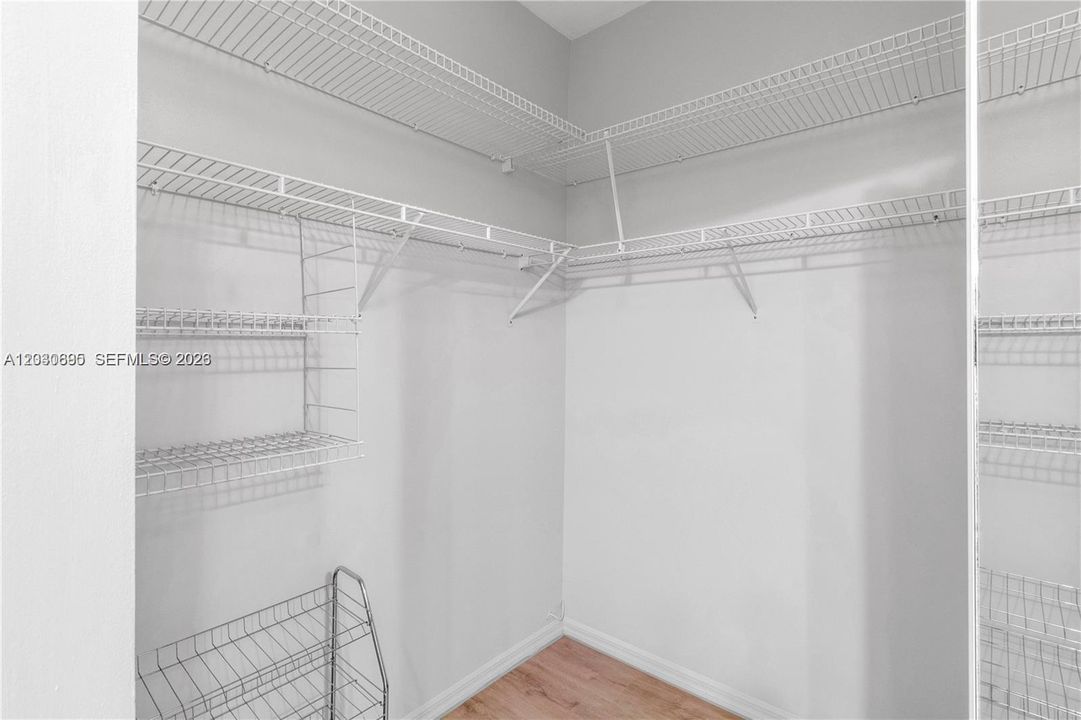 For Rent: $2,995 (2 beds, 2 baths, 1131 Square Feet)