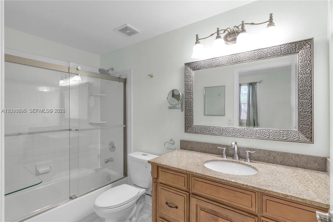 For Rent: $2,995 (2 beds, 2 baths, 1131 Square Feet)