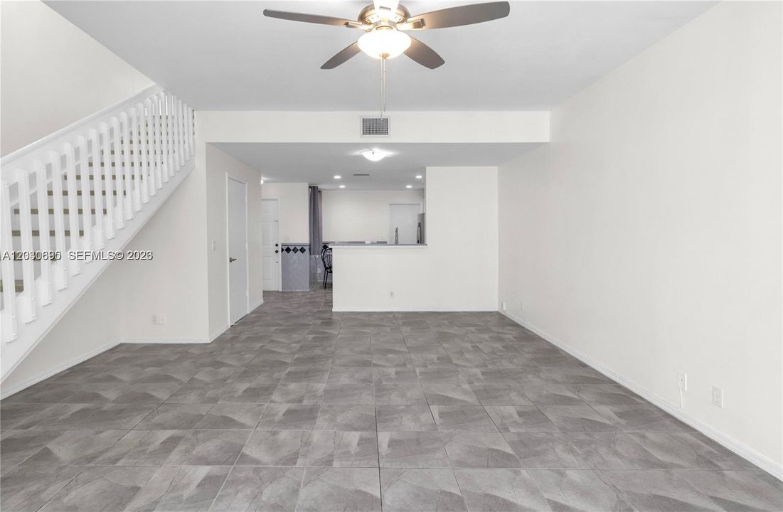 For Rent: $2,995 (2 beds, 2 baths, 1131 Square Feet)