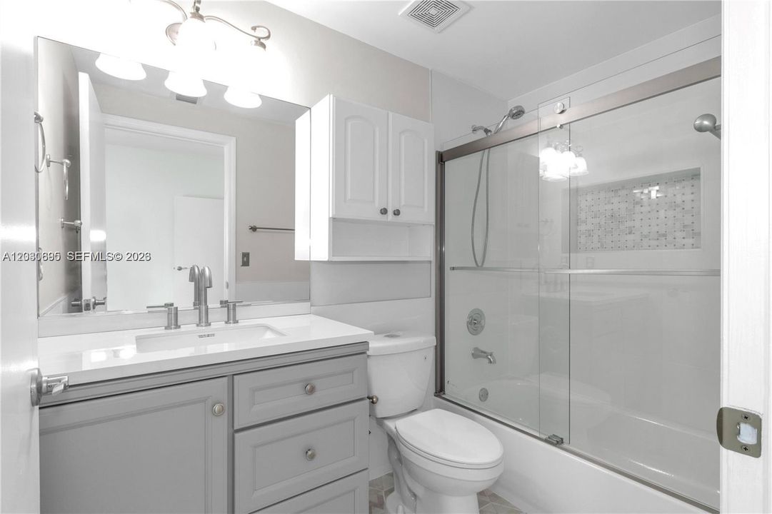 For Rent: $2,995 (2 beds, 2 baths, 1131 Square Feet)