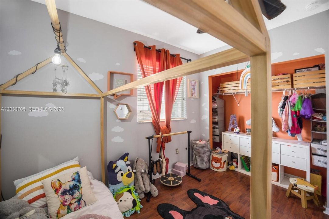 For Sale: $599,000 (4 beds, 2 baths, 2052 Square Feet)