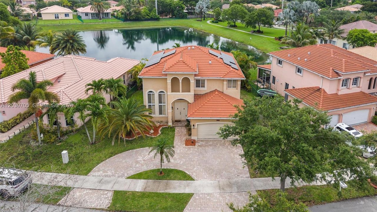 For Sale: $599,000 (4 beds, 2 baths, 2052 Square Feet)