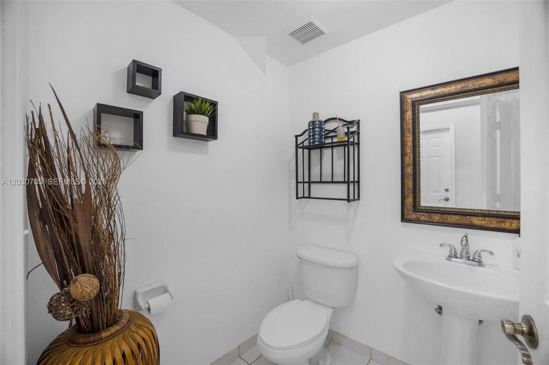 For Sale: $599,000 (4 beds, 2 baths, 2052 Square Feet)