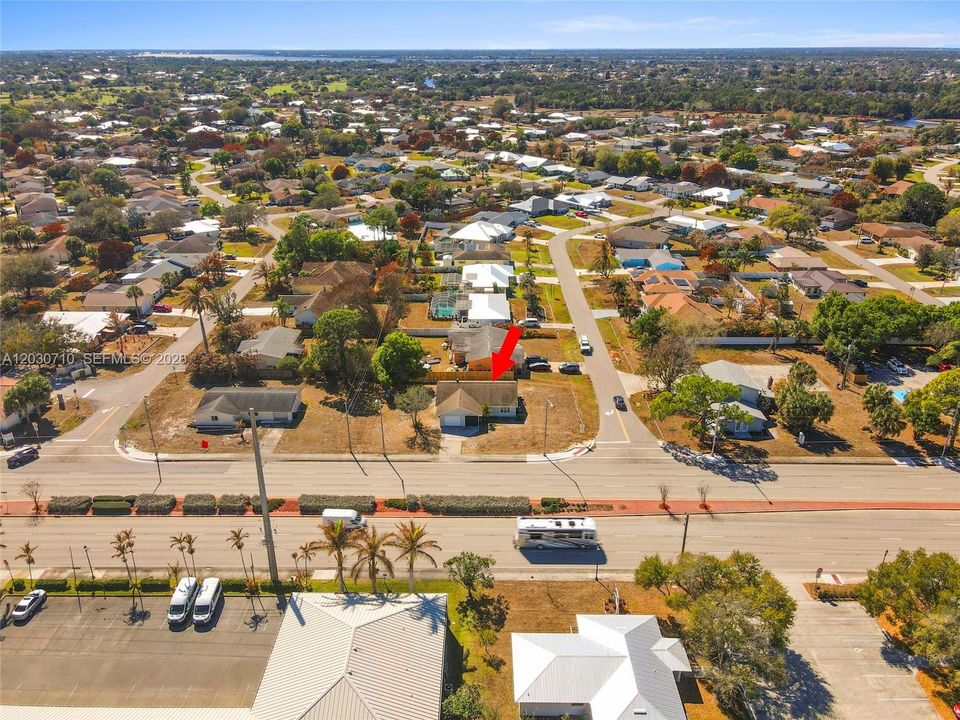 For Sale: $330,000 (3 beds, 2 baths, 1290 Square Feet)