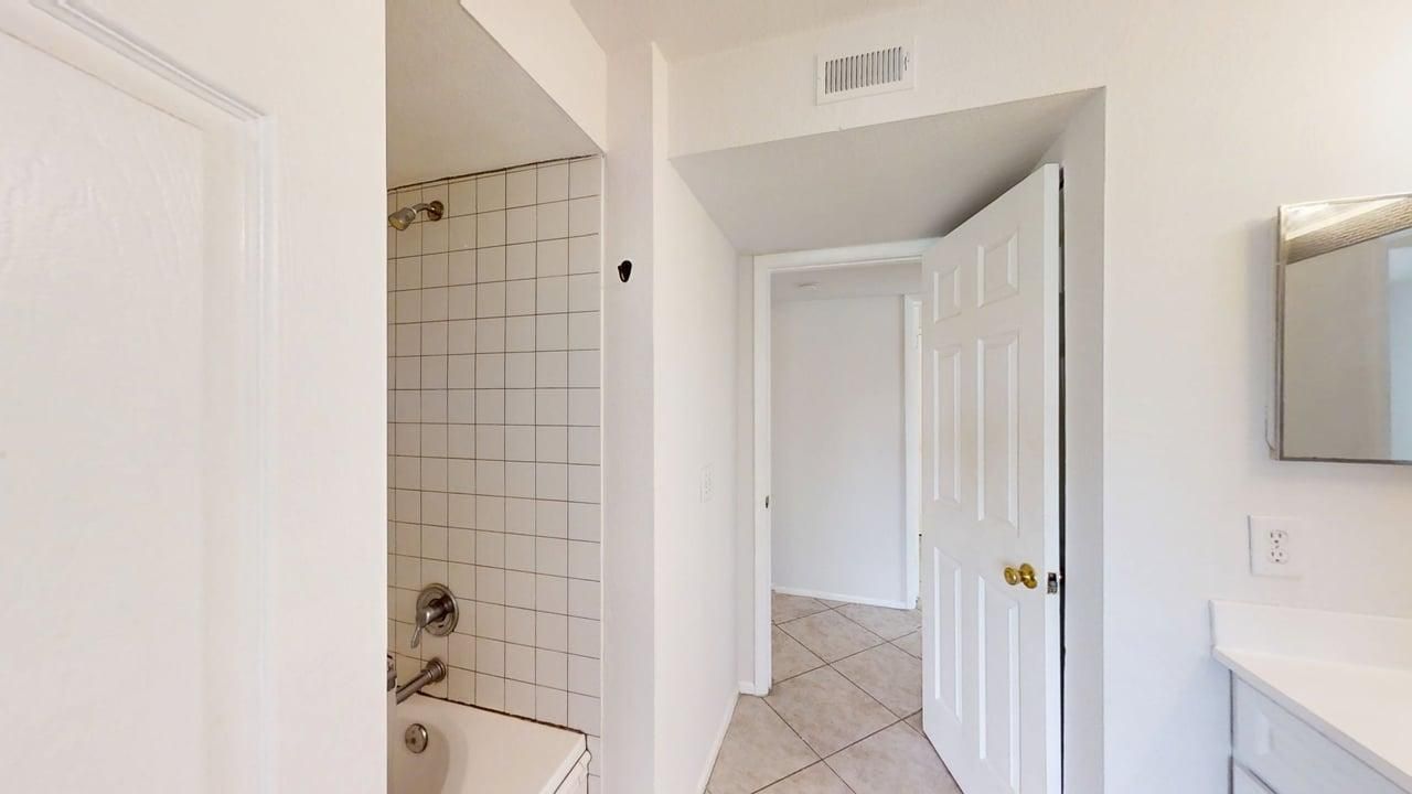 2nd Bathroom