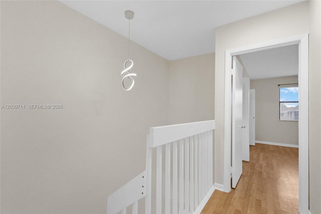 For Rent: $2,650 (2 beds, 2 baths, 1224 Square Feet)