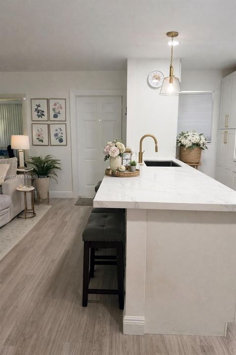 В аренду: $2,500 (2 спален, 2 ванн, 1175 Квадратных фут)