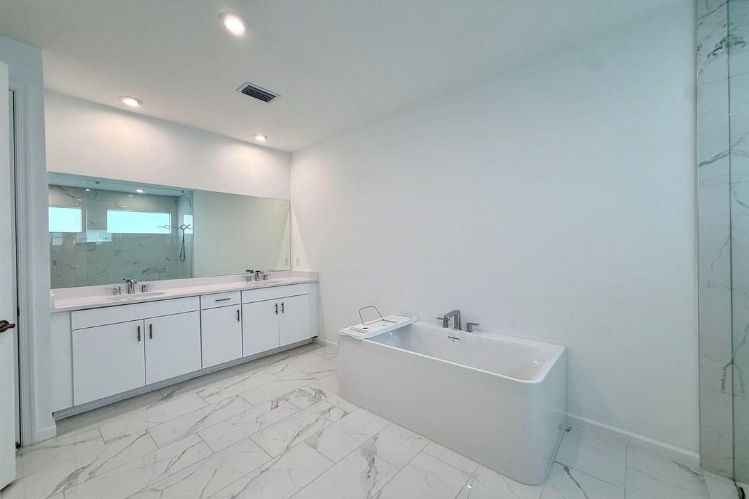 17.Primary_Bath