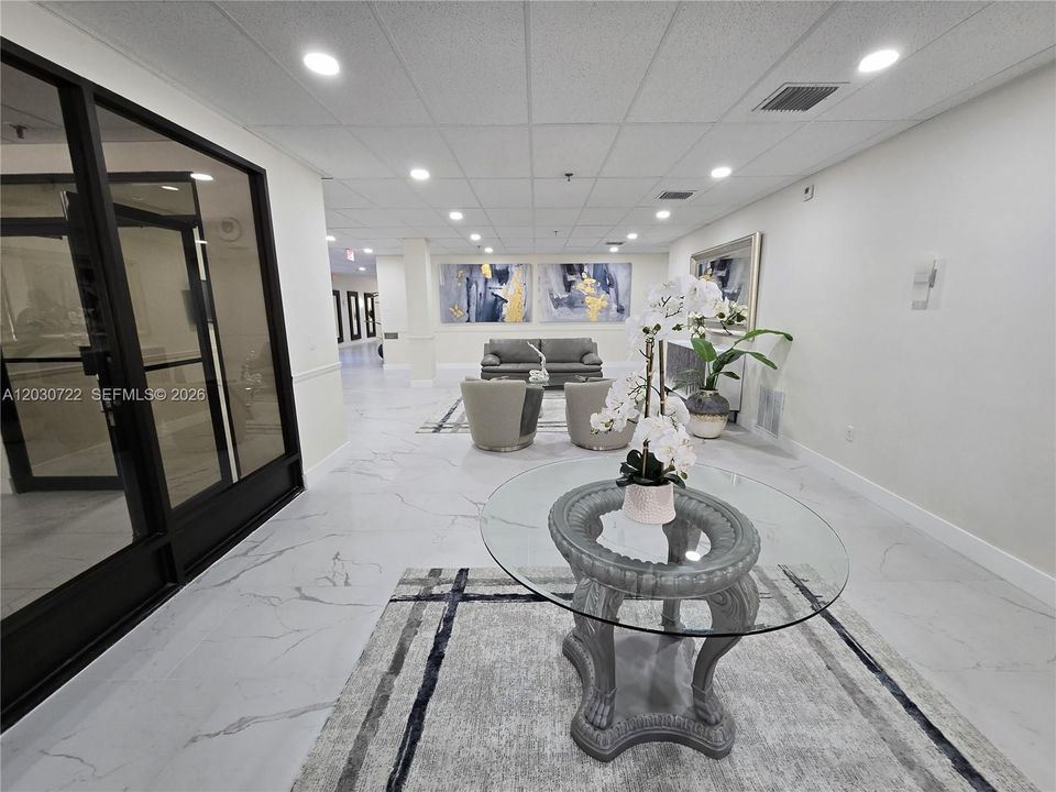 На продажу: $199,900 (2 спален, 2 ванн, 1080 Квадратных фут)