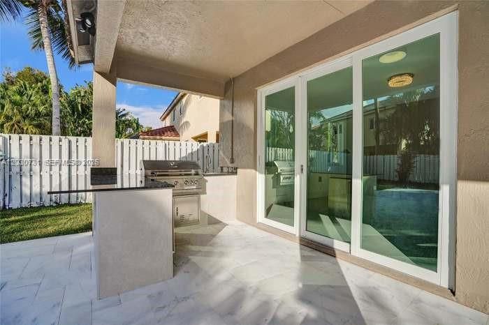 For Rent: $10,300 (5 beds, 3 baths, 3331 Square Feet)