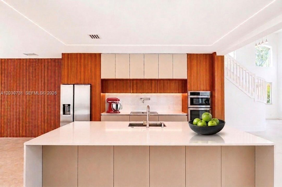 For Rent: $10,300 (5 beds, 3 baths, 3331 Square Feet)