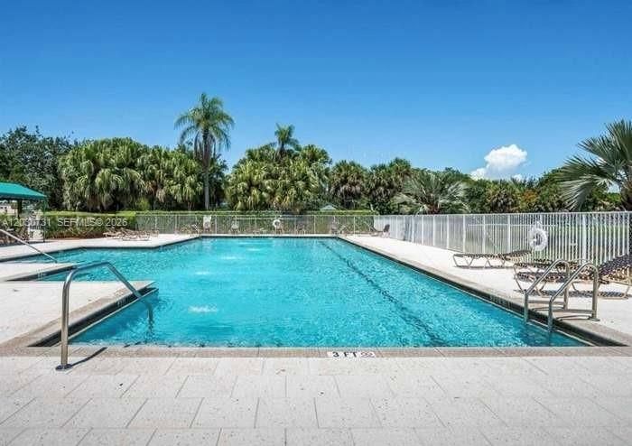 For Rent: $10,300 (5 beds, 3 baths, 3331 Square Feet)