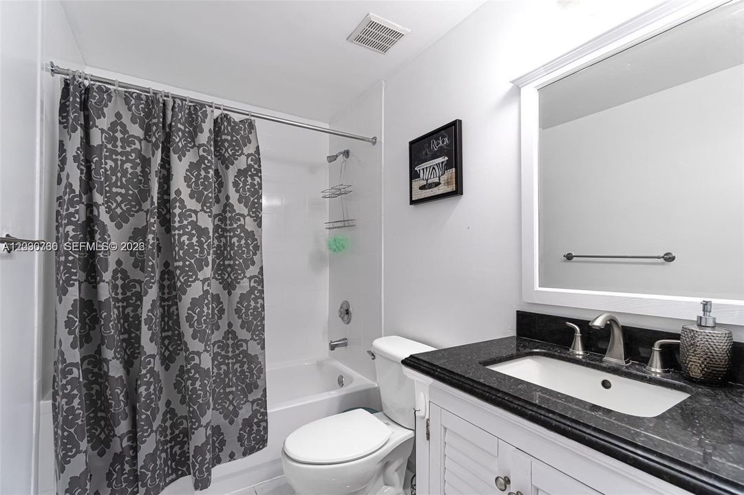 En Venta: $407,500 (3 camas, 2 baños, 1464 Pies cuadrados)