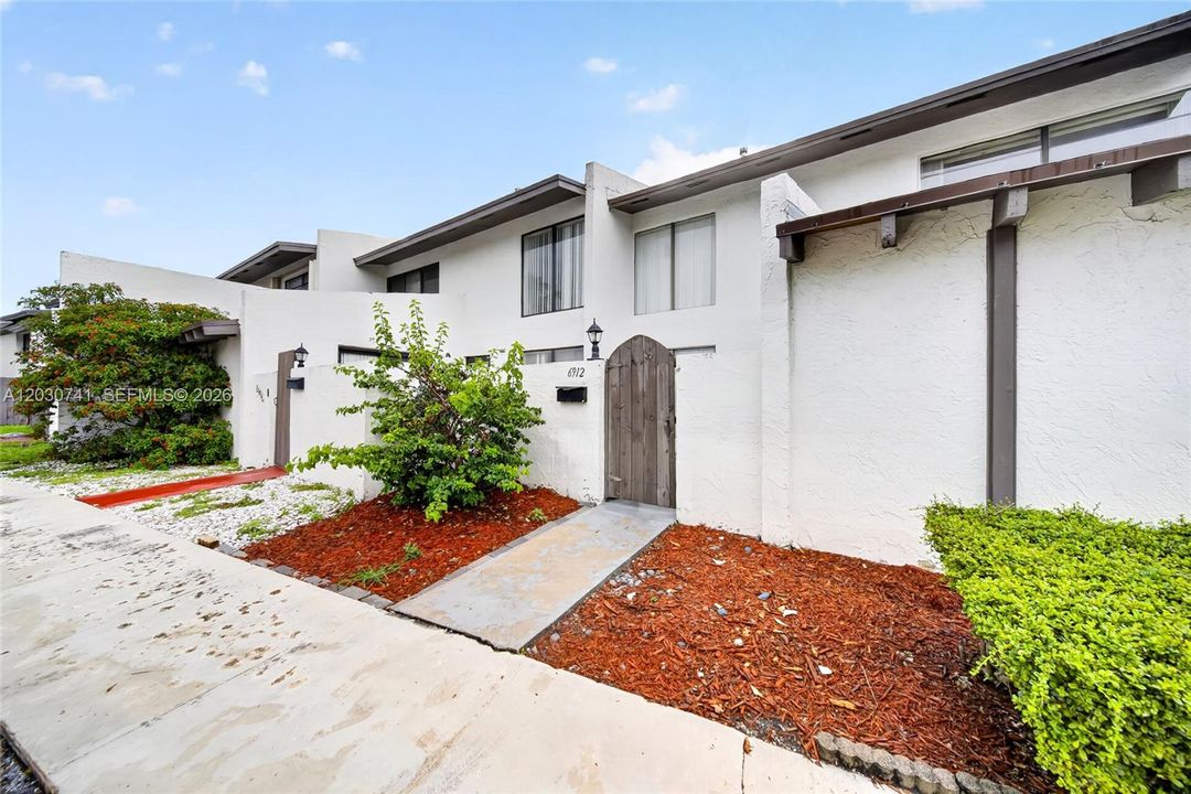 En Venta: $500,000 (3 camas, 2 baños, 1378 Pies cuadrados)
