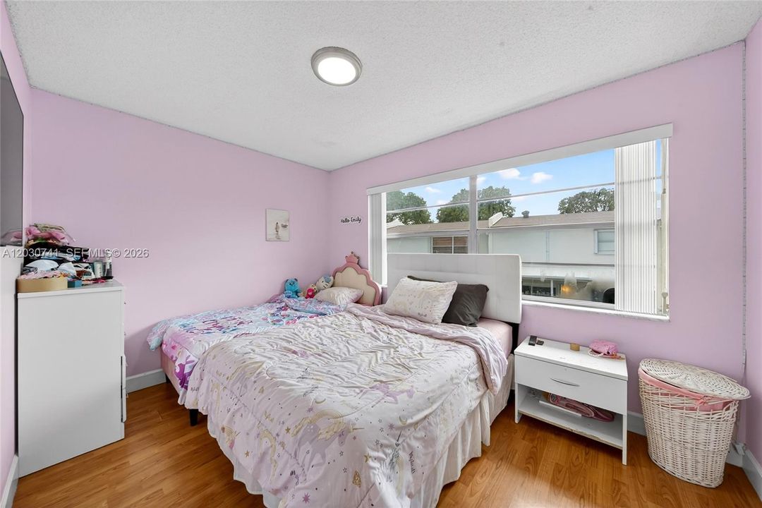 En Venta: $500,000 (3 camas, 2 baños, 1378 Pies cuadrados)