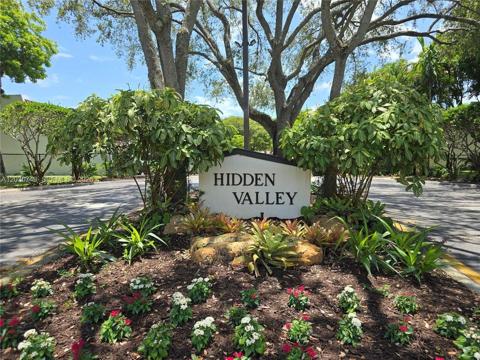 For Rent: $3,850 (3 beds, 3 baths, 1780 Square Feet)