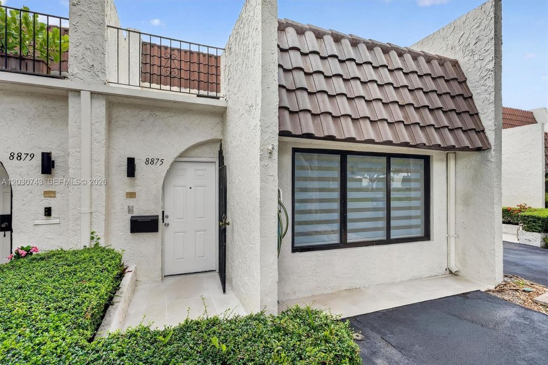 For Rent: $3,850 (3 beds, 3 baths, 1780 Square Feet)