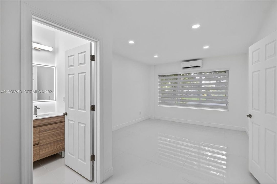 For Rent: $3,850 (3 beds, 3 baths, 1780 Square Feet)