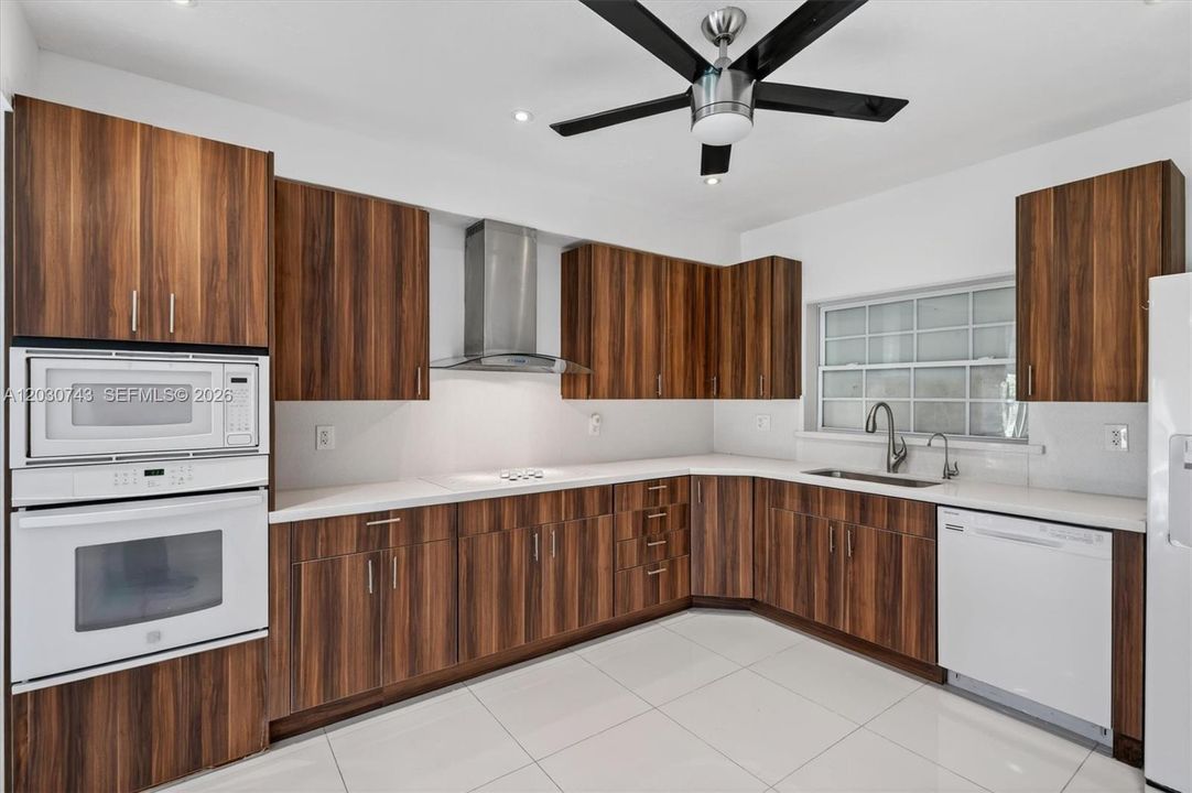 For Rent: $3,850 (3 beds, 3 baths, 1780 Square Feet)