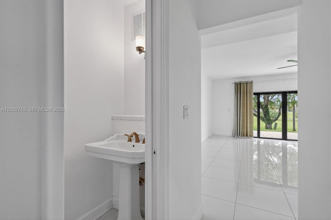For Rent: $3,850 (3 beds, 3 baths, 1780 Square Feet)