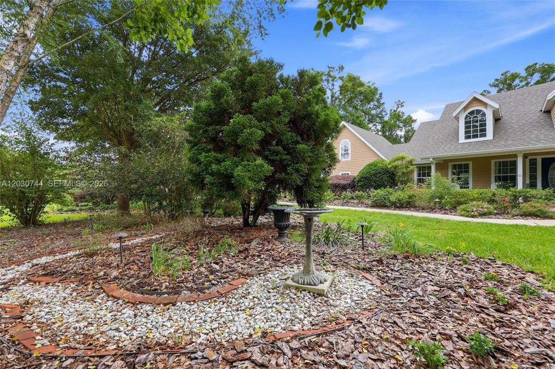 For Sale: $895,000 (3 beds, 2 baths, 3089 Square Feet)