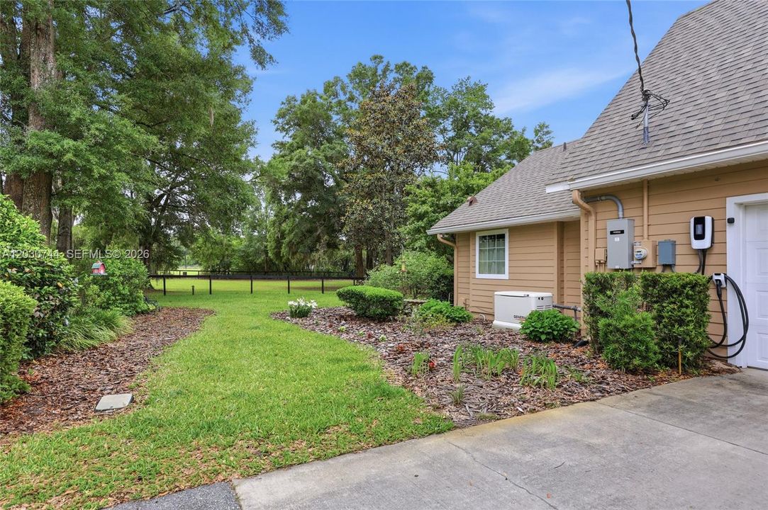 For Sale: $895,000 (3 beds, 2 baths, 3089 Square Feet)