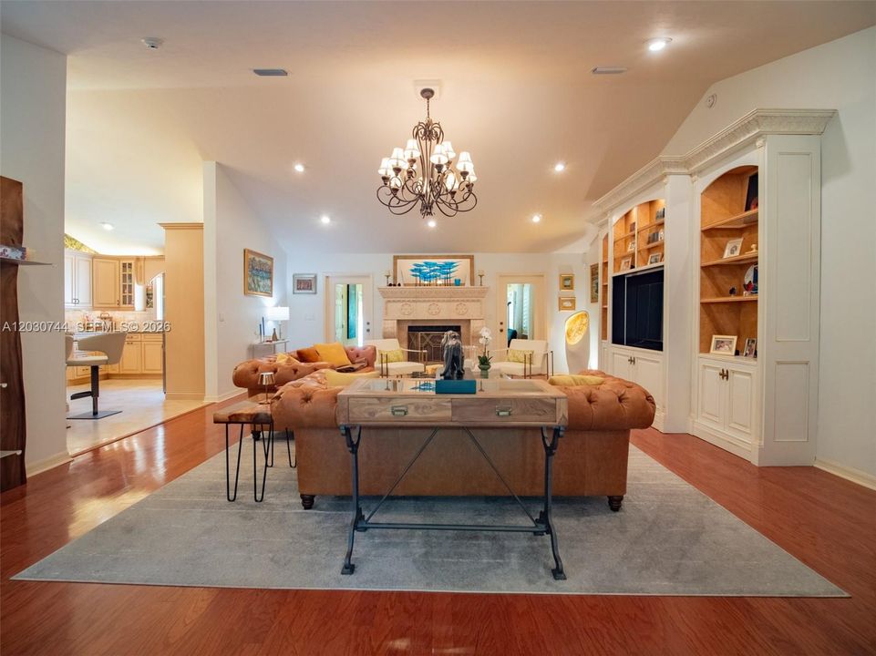 For Sale: $895,000 (3 beds, 2 baths, 3089 Square Feet)