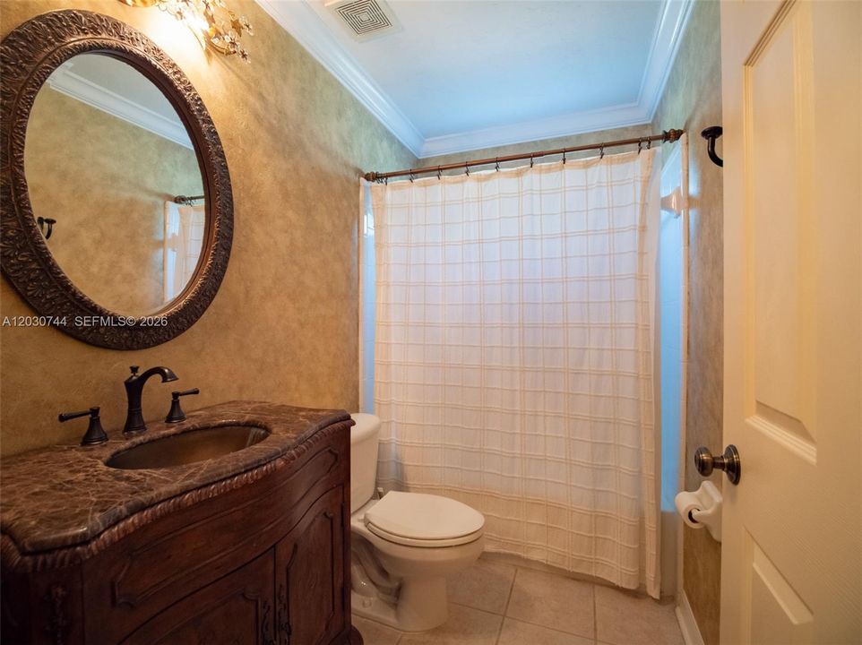 For Sale: $895,000 (3 beds, 2 baths, 3089 Square Feet)