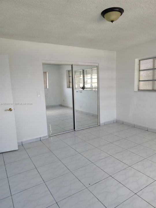 For Sale: $225,000 (2 beds, 2 baths, 1136 Square Feet)
