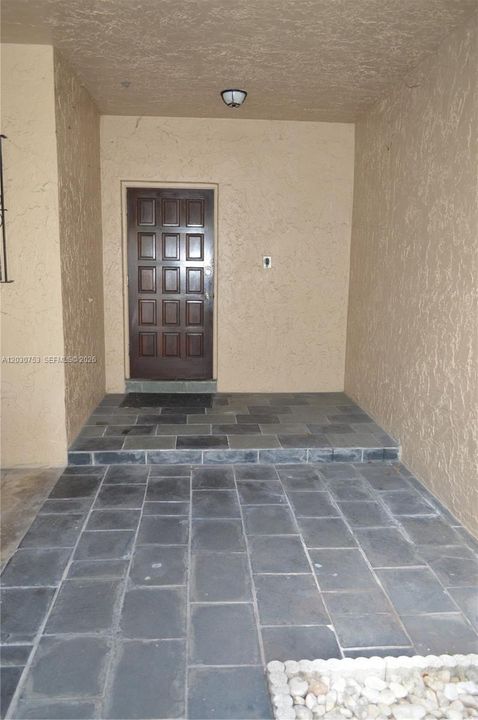 В аренду: $3,650 (2 спален, 2 ванн, 1700 Квадратных фут)