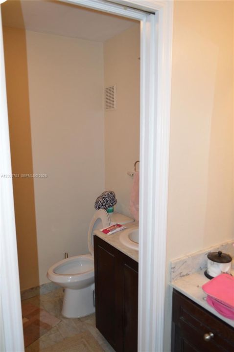 В аренду: $3,650 (2 спален, 2 ванн, 1700 Квадратных фут)