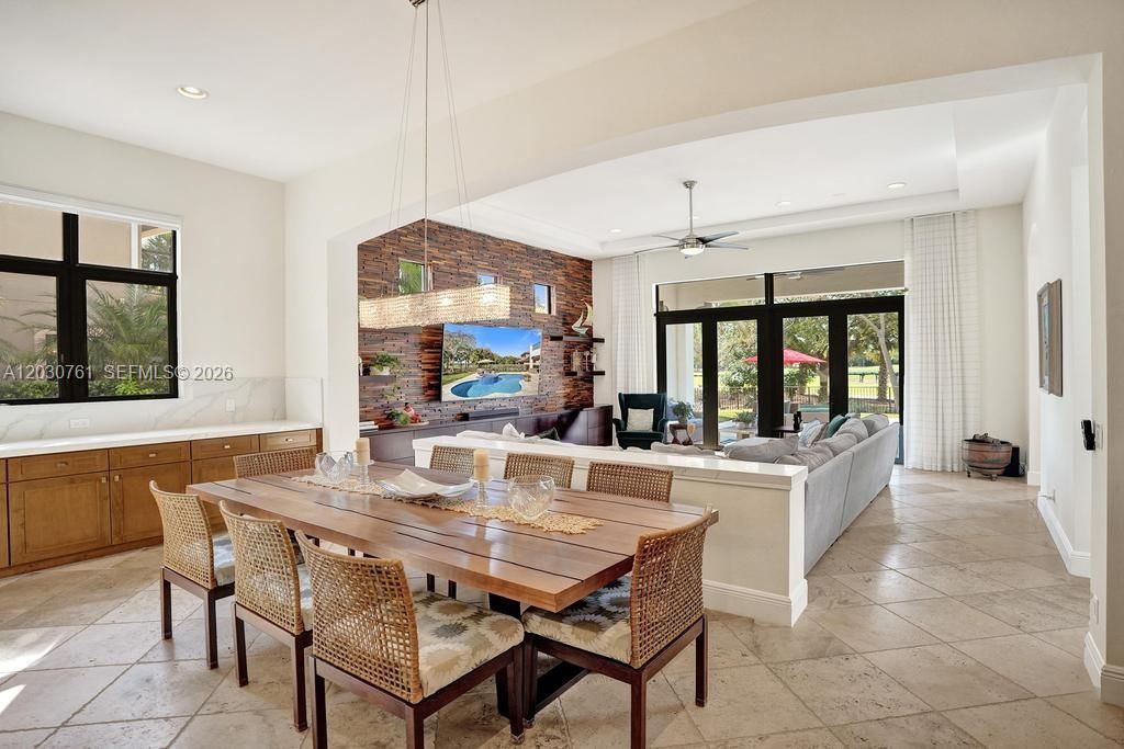 For Sale: $2,500,000 (5 beds, 4 baths, 4688 Square Feet)