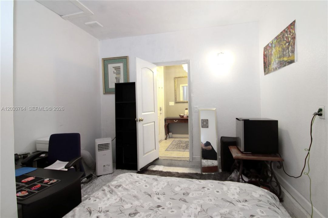 En Renta: $5,000 (4 camas, 3 baños, 3022 Pies cuadrados)