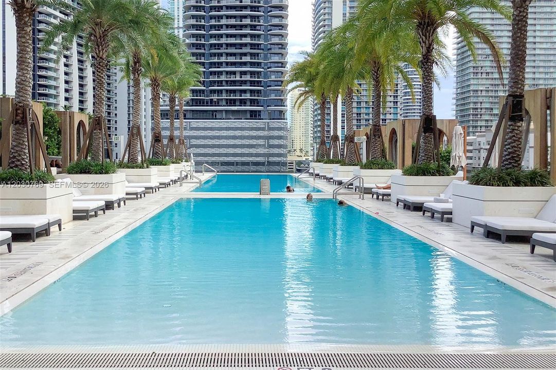 For Rent: $4,500 (1 beds, 2 baths, 866 Square Feet)