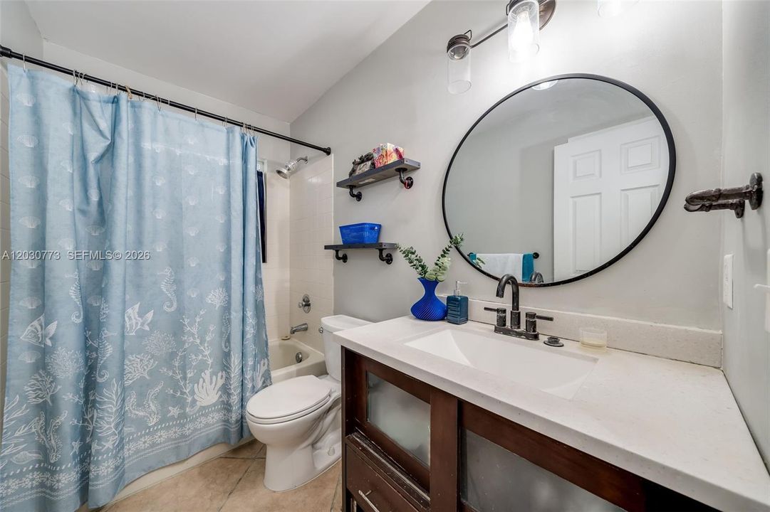 2nd Bathroom