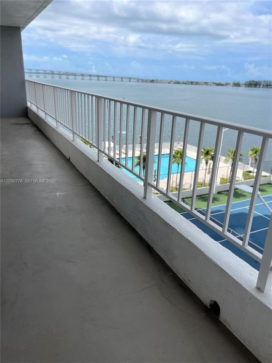 For Rent: $2,750 (1 beds, 1 baths, 602 Square Feet)