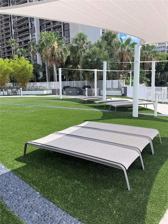 For Rent: $2,750 (1 beds, 1 baths, 602 Square Feet)
