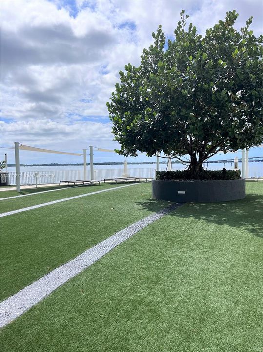 For Rent: $2,750 (1 beds, 1 baths, 602 Square Feet)