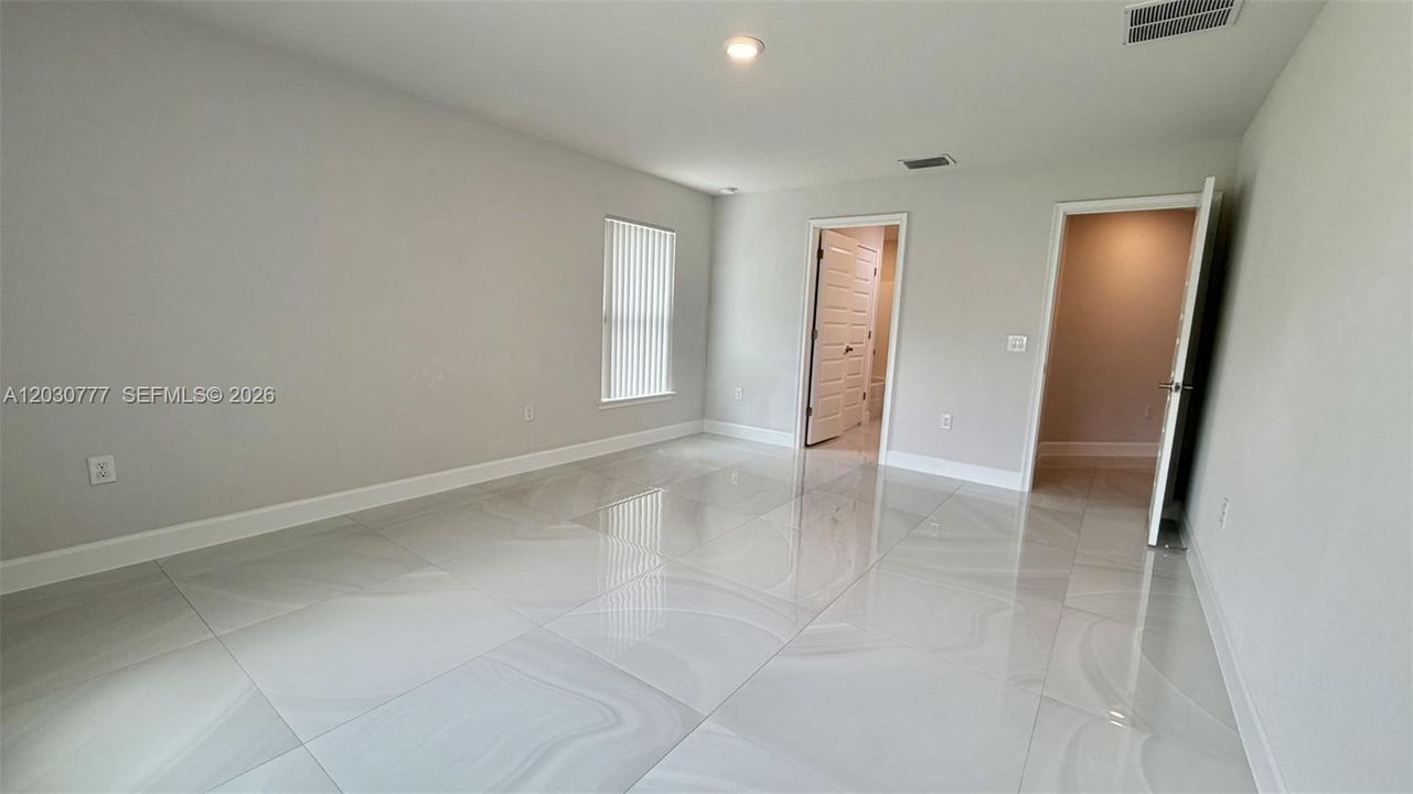 For Sale: $369,900 (4 beds, 2 baths, 2335 Square Feet)