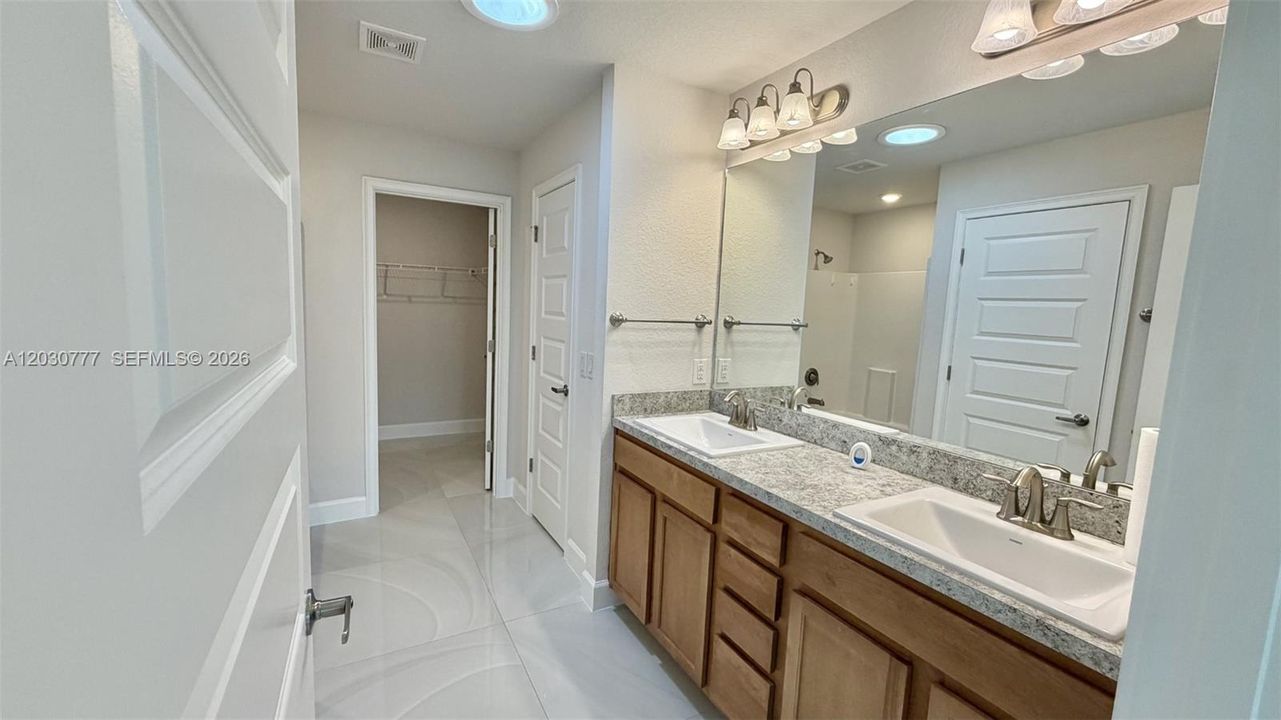For Sale: $369,900 (4 beds, 2 baths, 2335 Square Feet)